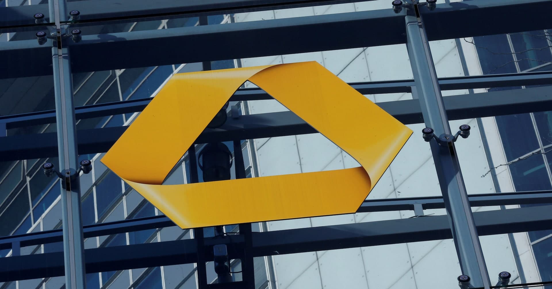 L’Allemagne Merz claque l’approche unicredit de Commerzbank comme «inacceptable»