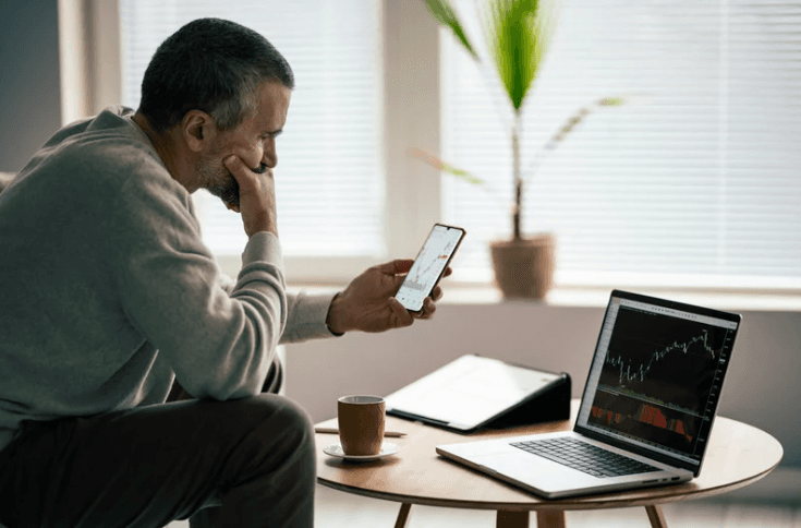 ETF, actions, immobilier : quelle stratégie débuter ?